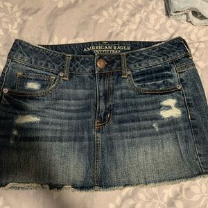 American eagle jean skirt size 6